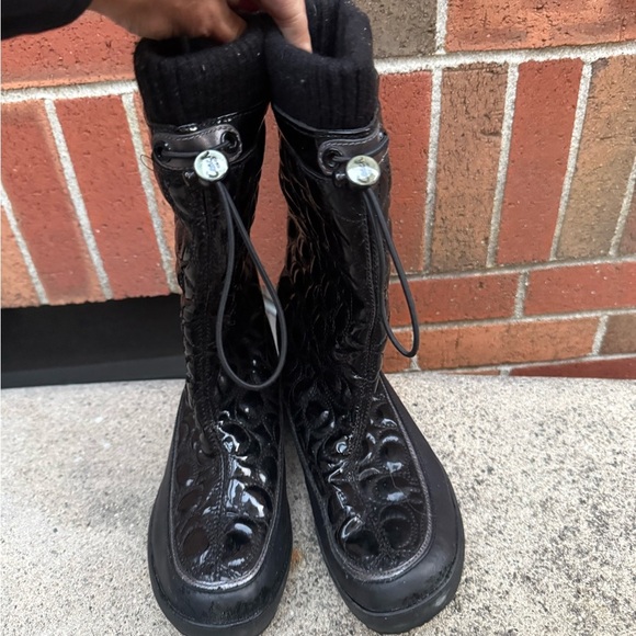 Coach Priscilla Black Patent Quilted Winter Snow Boots Women’s Size 7B - Picture 6 of 6